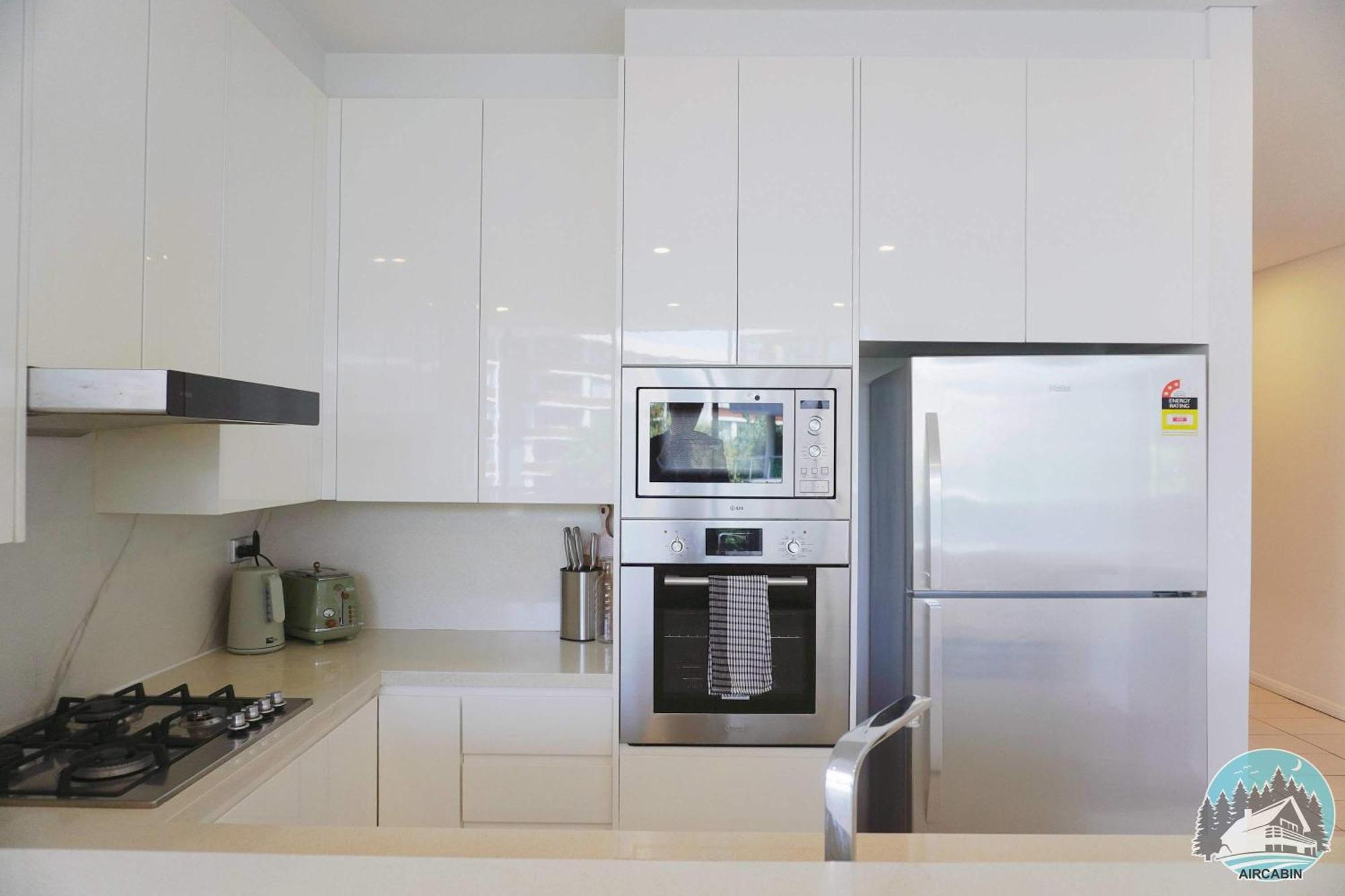 Apartment Waterfront Views Modern 3-bed Apt In Rhodes *